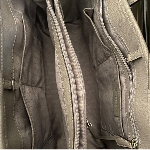 Michael Kors Gray Jet Set Saffiano
Leather Tote - Picture 3 of 5